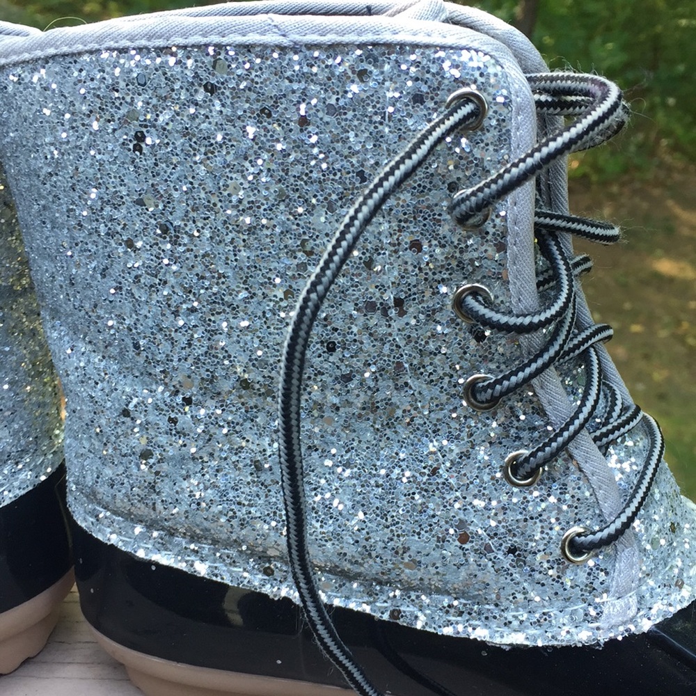 XSOLDX Glitter Duck Boots - Picture 9 of 12
